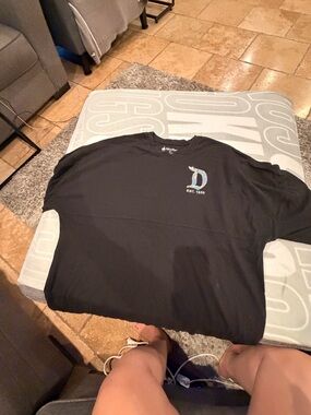 Disneyland Spirit Jersey: silver sparkles